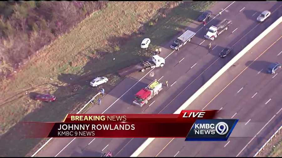 10-vehicle accident on I-635