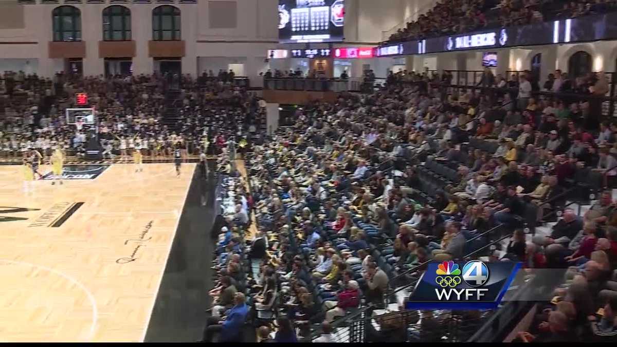 Jerry Richardson Indoor Stadium opens at Wofford
