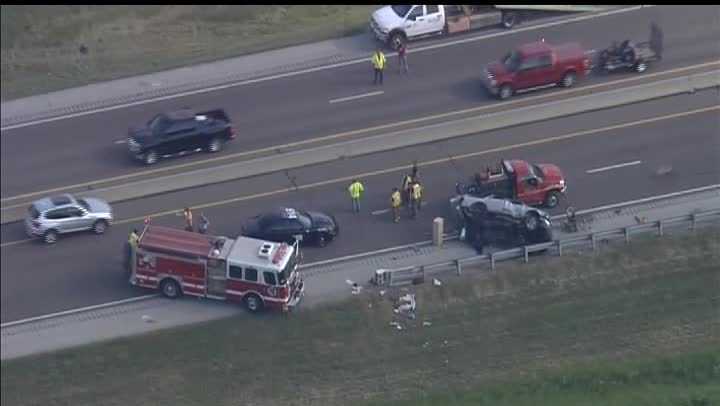 One person killed in crash on Turner Turnpike near Luther