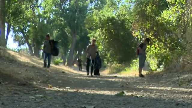 American River clean-up group made up of people experiencing homelessness - Vimarsana News