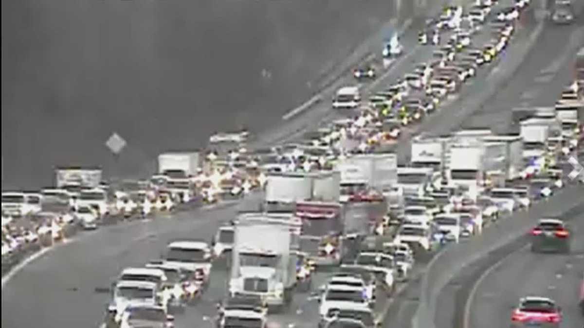 South Carolina: Crash On I-85 Slows Traffic Near Airport