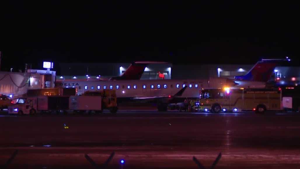 Airplane makes emergency landing in Nebraska due to cracked window