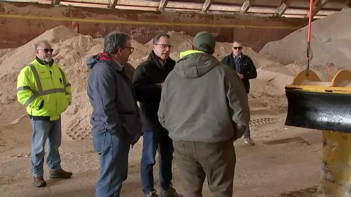 Gov. Shapiro thanks PennDOT workers after massive snowstorm