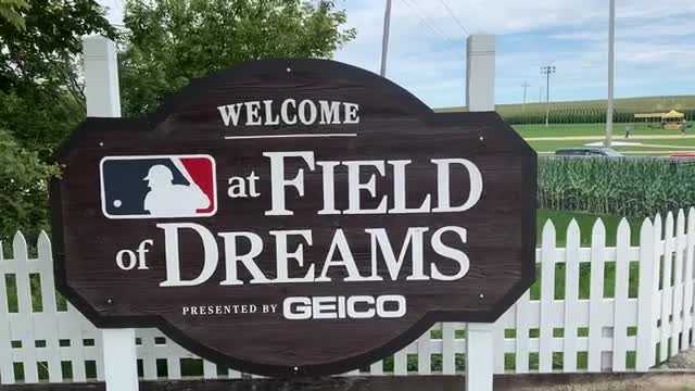 Go the Distance: Cubs, Reds play tonight at Iowa's 'Field of Dreams