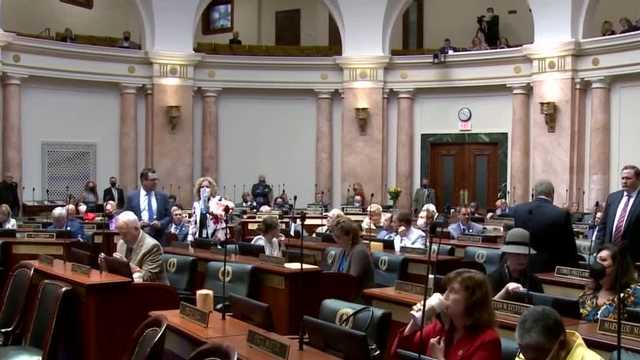Two Kentucky bills wait for final approval this week - Vimarsana News