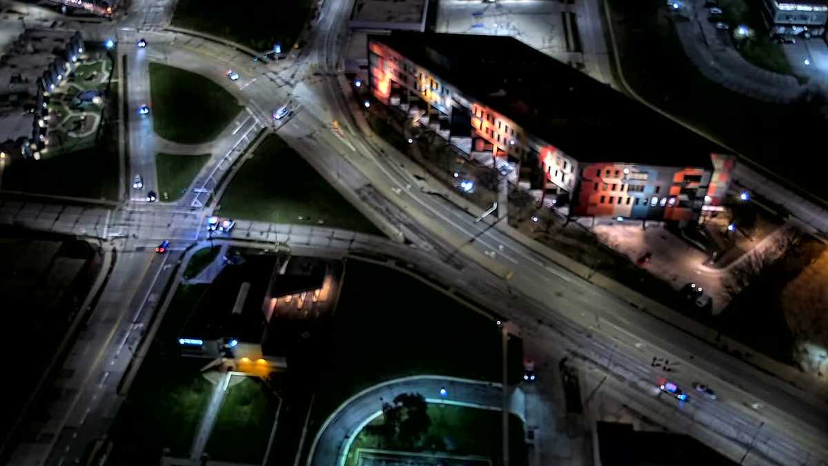 Man critically injured in shooting near downtown Des Moines, police investigating