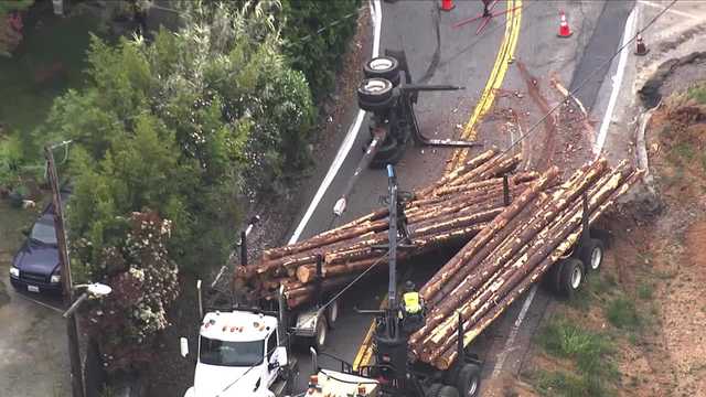 Highway 49 lanes blocked in Auburn after big rig overturns - Vimarsana News