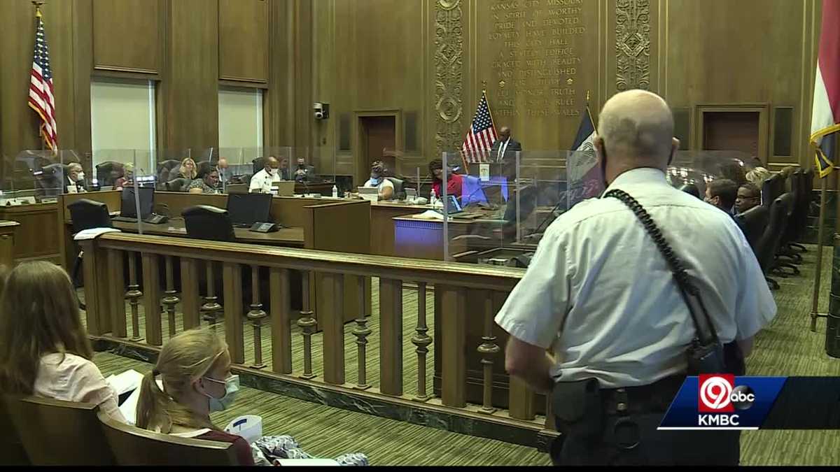 KCMO City Council votes to extend mask mandate