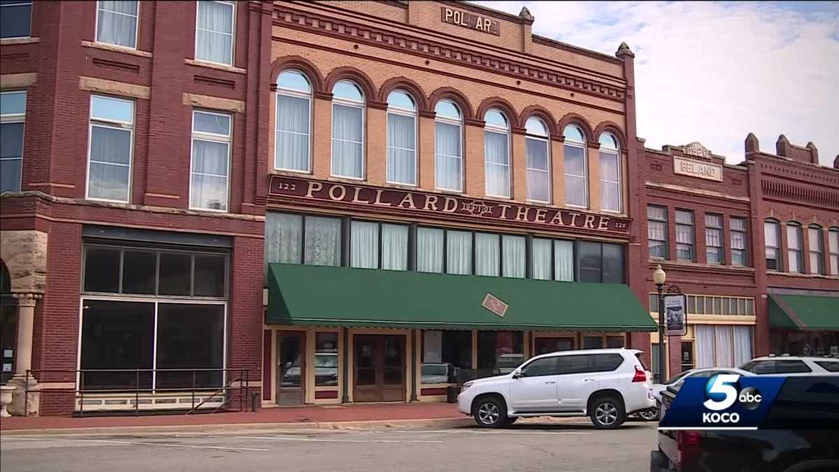 POLLARD THEATRE Iconic Guthrie theatre suffers multiple woes