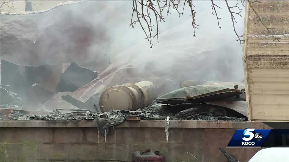 House fire in Lincoln County, Oklahoma, kills one