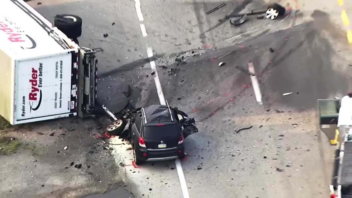 Fatal crash shuts down portion of Route 51 in Fayette County