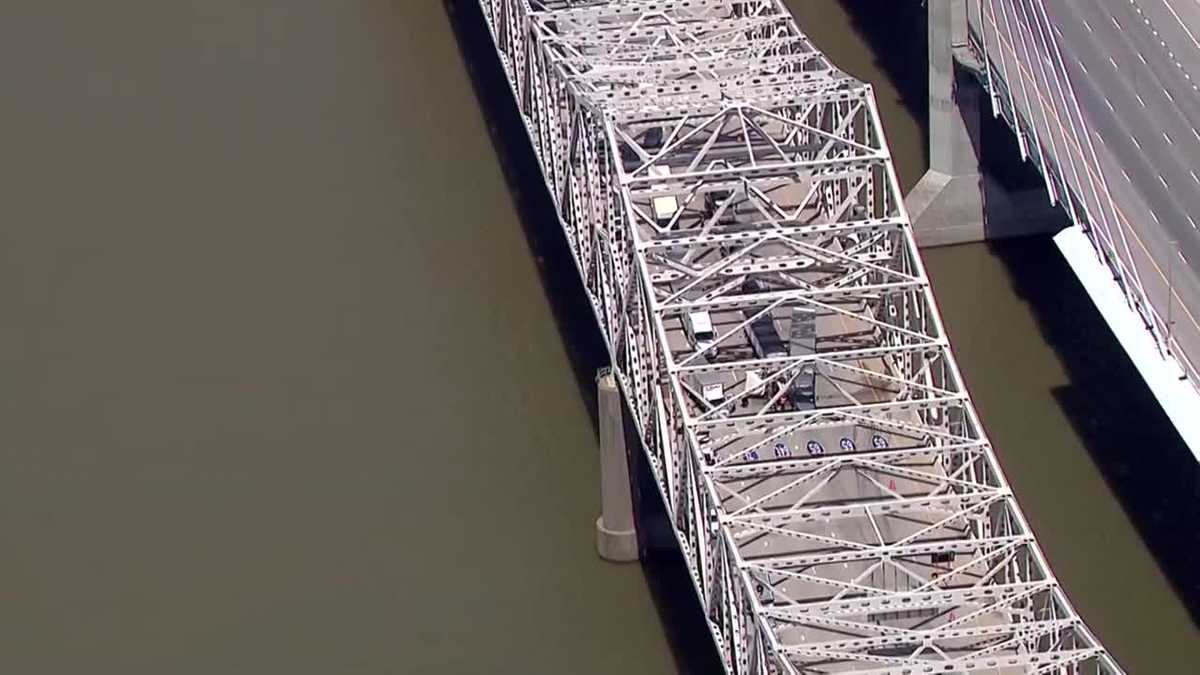 TRAFFIC: One lane open on Kennedy Bridge after crash involving 5 ...