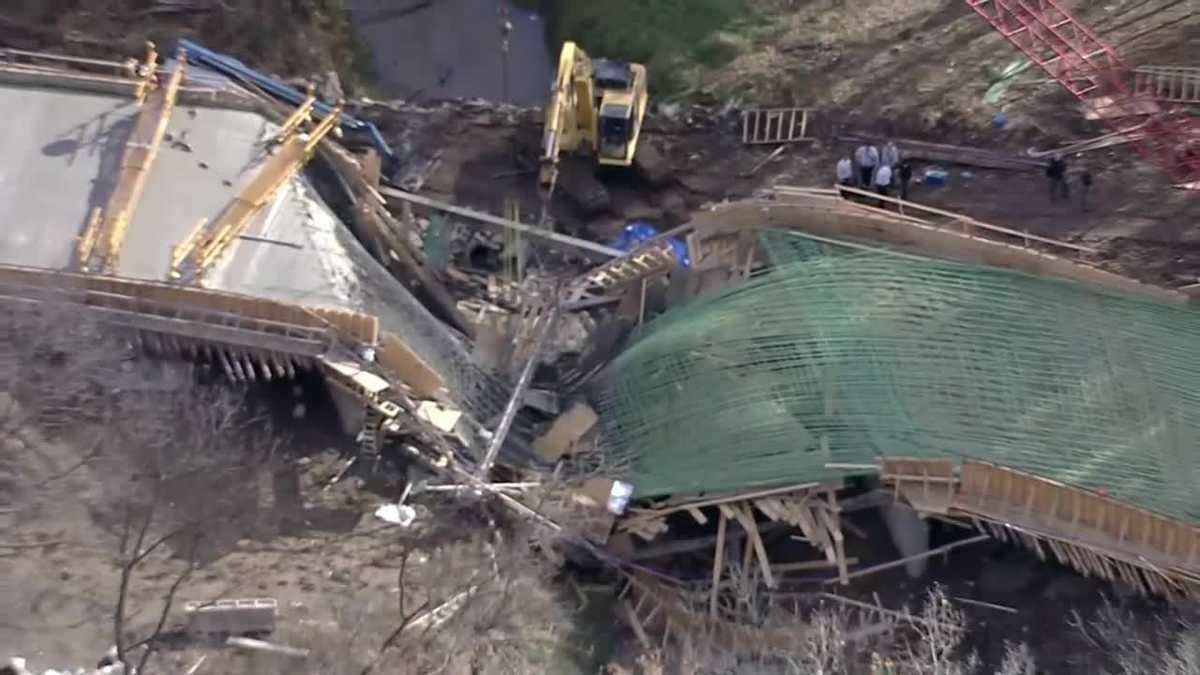Bridge collapses in Clay County, Missouri killing construction worker ...