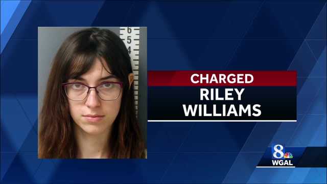Deliberations continue for woman charged in connection with actions on Jan. 6 - Vimarsana News