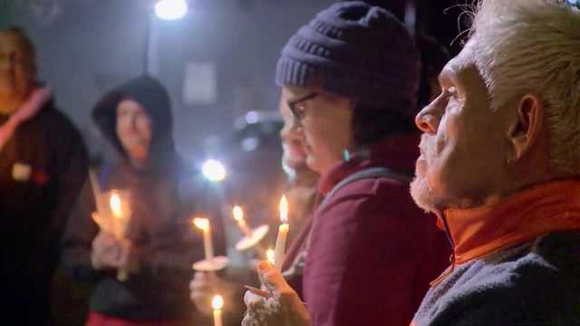 Sacramento community holds vigil for Colorado Club Q victims - Vimarsana News