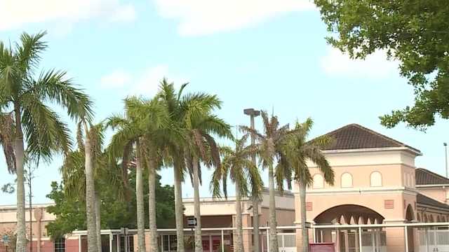 Florida school implements new bathroom policy - Vimarsana News