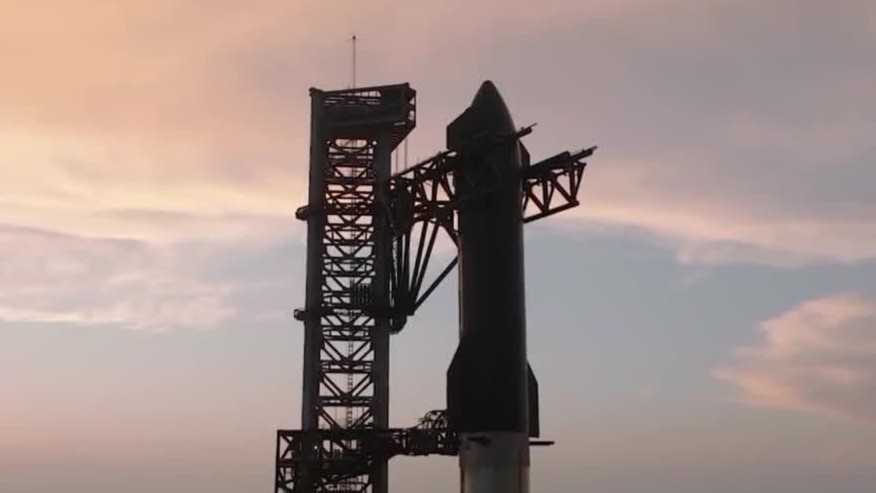 Worlds Most Powerful Rocket Ever Built Set To Launch Thursday