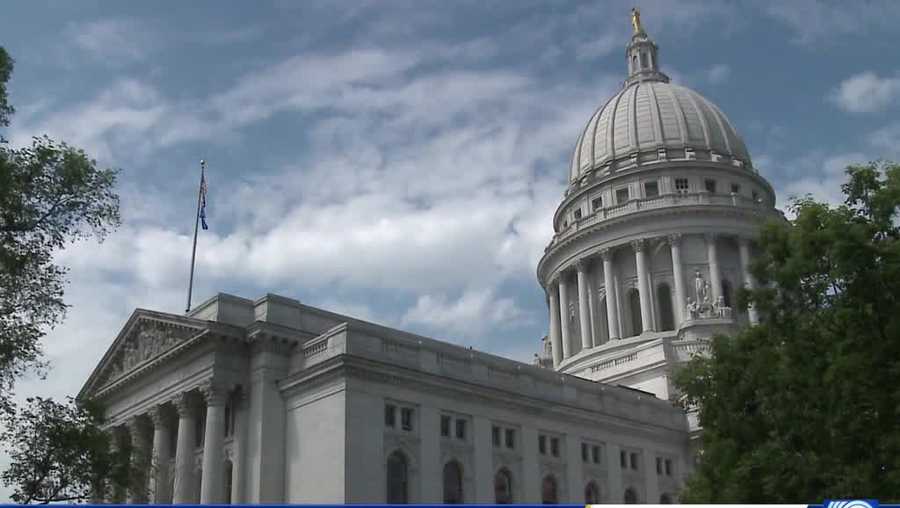 Wisconsin Republicans Send Last Ditch Redistricting Plan To Democratic