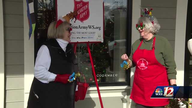 Best friend duo volunteer as bell ringers for The Salvation Army as a way to spend time together - Vimarsana News