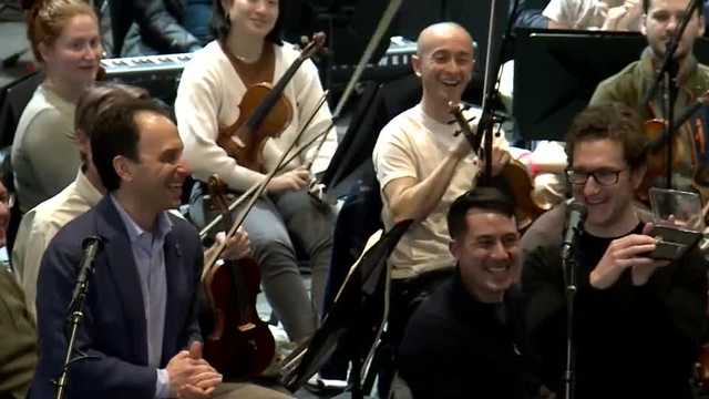 Louisville Orchestra presented with key to the city - Vimarsana News