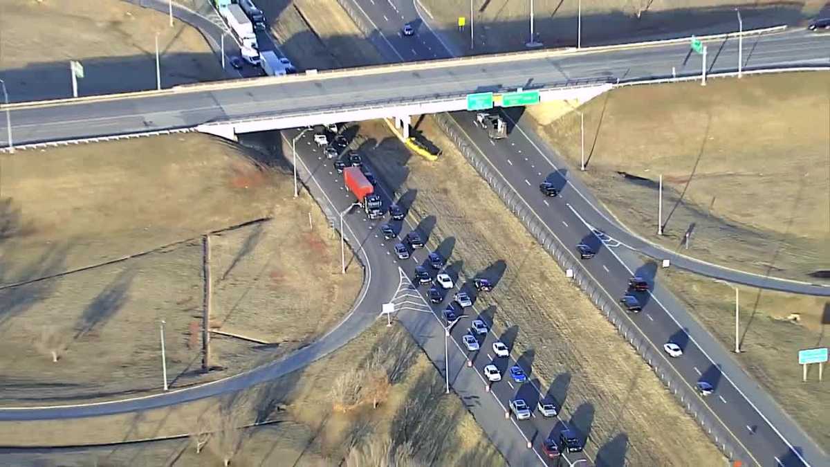 Crash causes significant traffic on eastbound I-240 in SW OKC