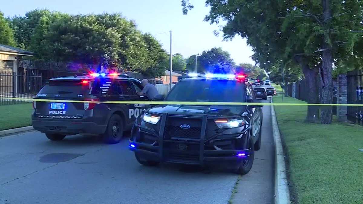 OKC police investigating after man found shot to death in road