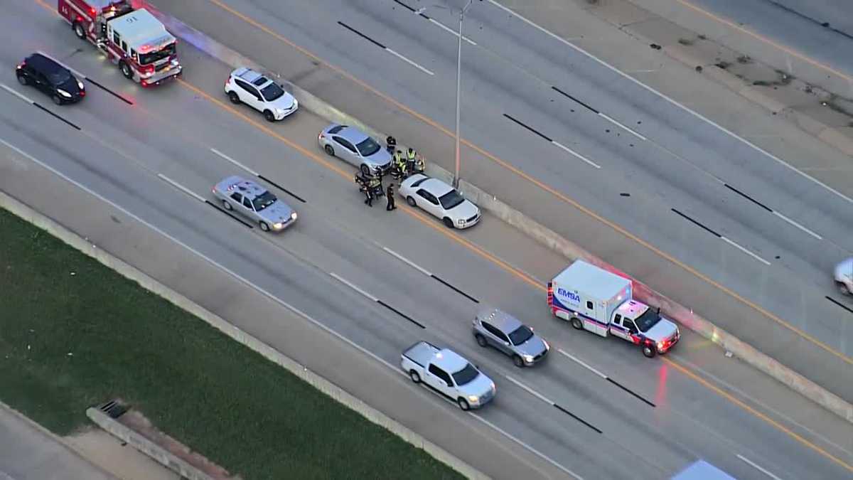 Multi-vehicle crash causes slowdown on northbound I-35 in OKC