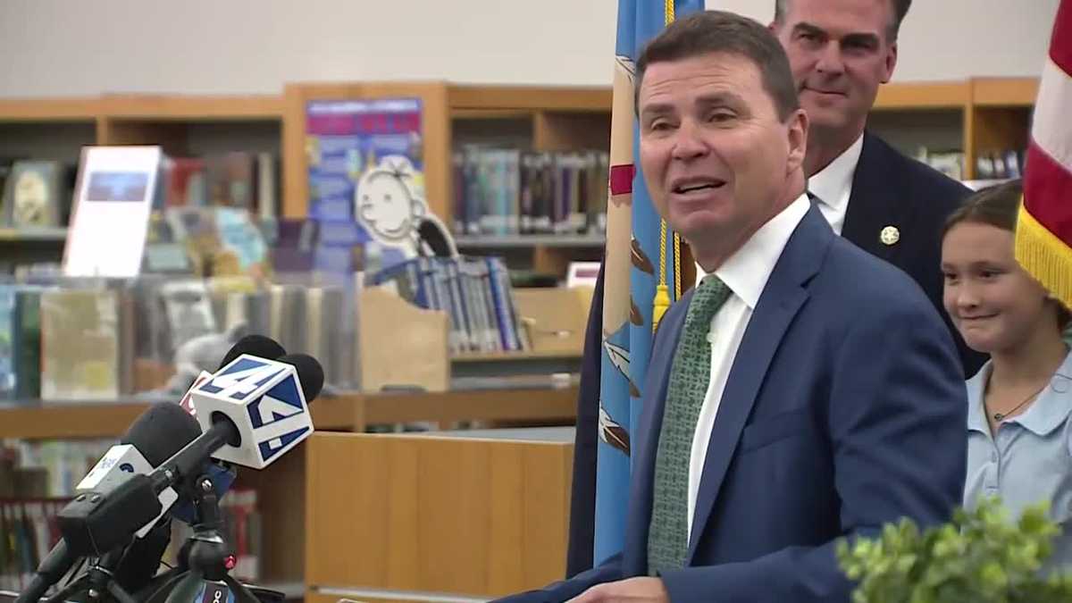 'A new day in Oklahoma': Gov. Kevin Stitt appoints Lindel Fields as new state superintendent