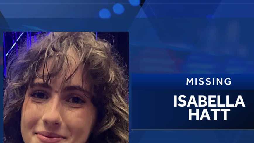 Police in Dauphin County searching for 17-year-old Isabella Hatt, who last seen at NYC shelter