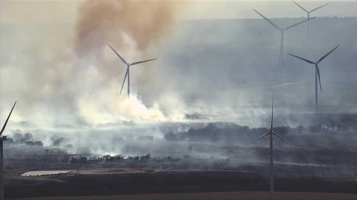 WATCH: Sky 5 shows wind turbines surrounded by flames in southern Oklahoma