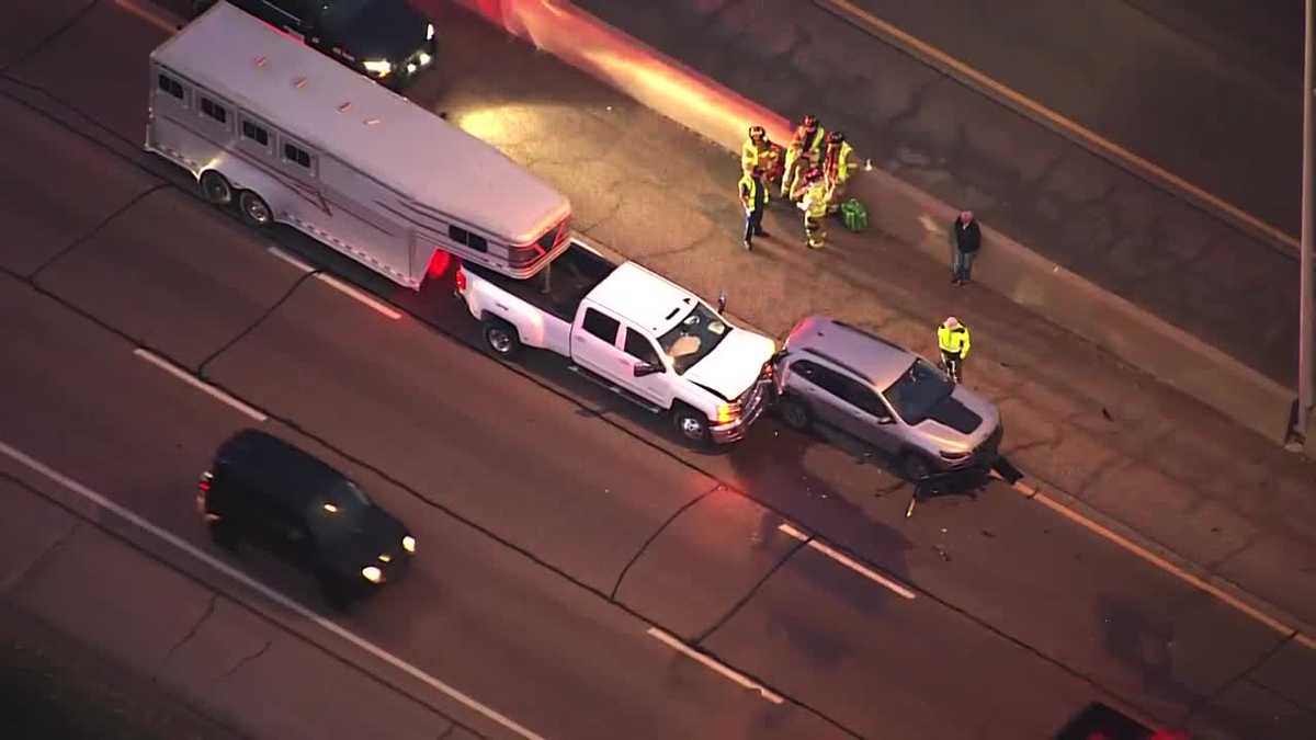 Moore crash causes significant traffic backup on northbound I-35