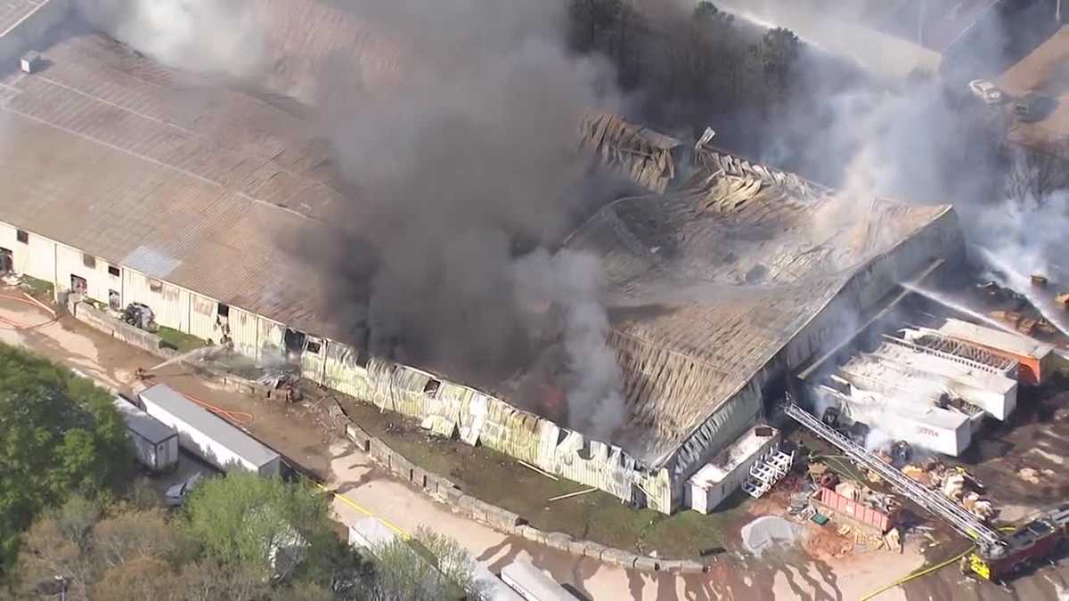 Recycling center fire sends smoke billowing over Greenville
