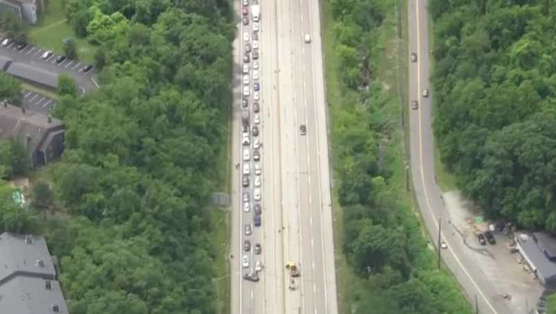 Parkway East traffic standstill after powerline falls in Monroeville