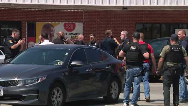 Omaha police investigating shooting involving officers - Vimarsana News
