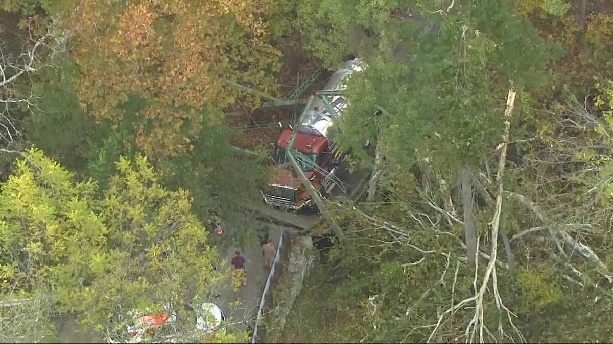 Carroll Road bridge collapses in northern Baltimore County