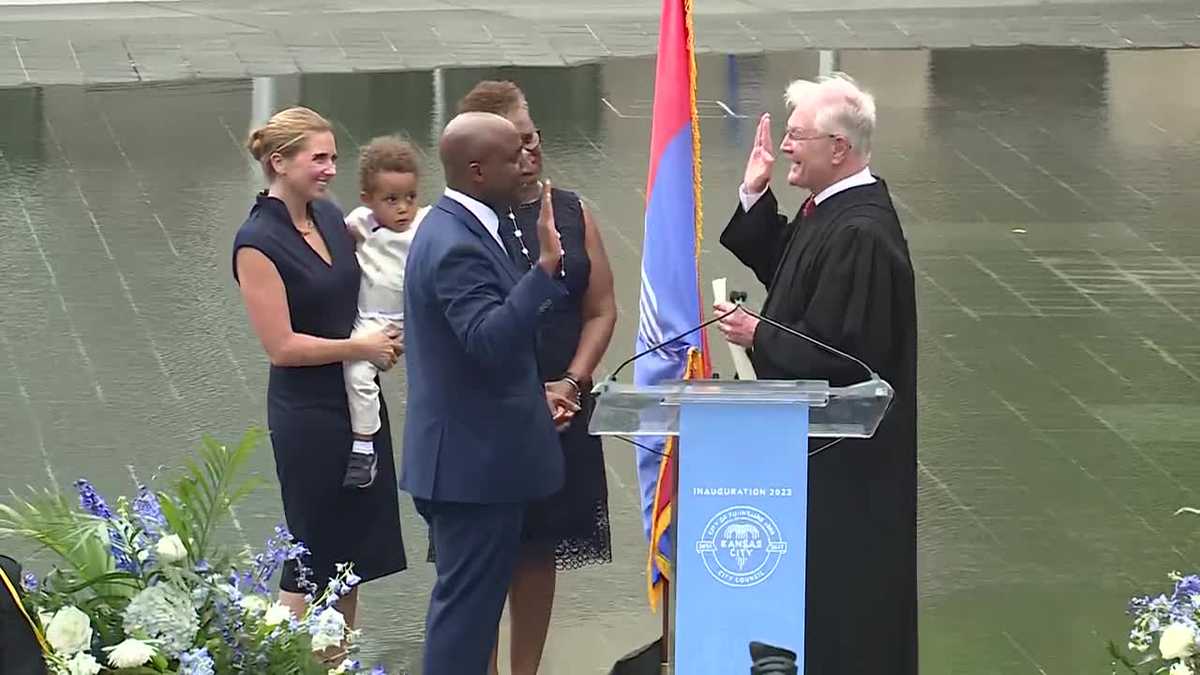 Kansas City Mayor Quinton Lucas & City Council sworn into office