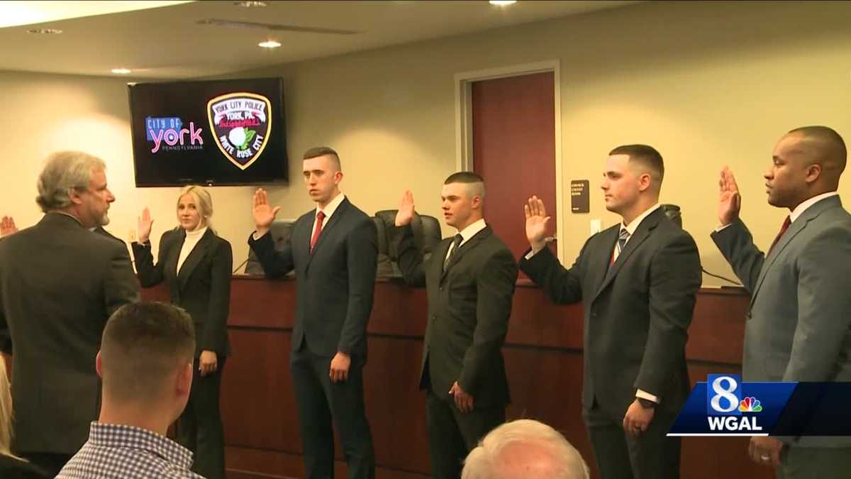 York police officers sworn in