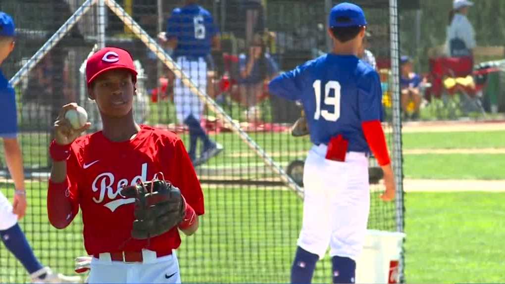 MLB Field of Dreams experience impresses Cubs, Reds baseball players