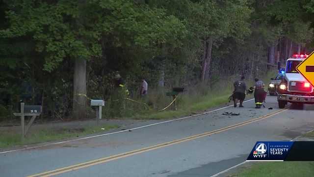 South Carolina: Coroner releases names of 3 students killed in crash - Vimarsana News