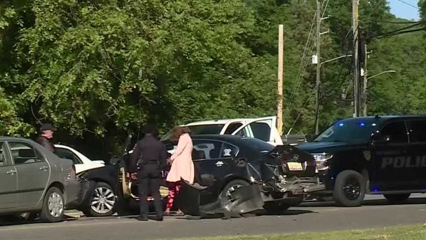Trussville Police chase ends in multi-vehicle crash
