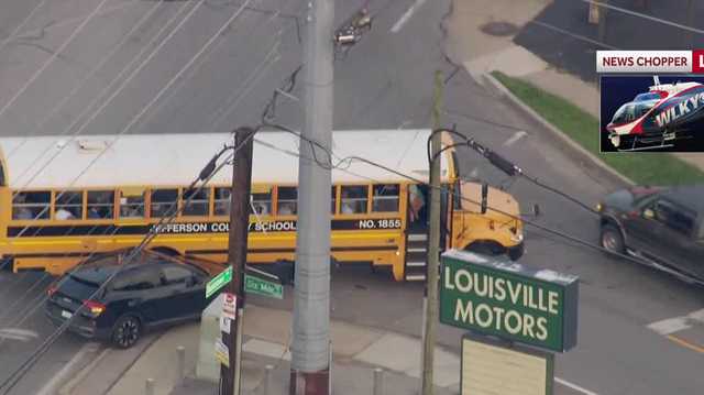 LMPD: 4 JCPS buses involved in crashes throughout Louisville though no injuries reported - Vimarsana News