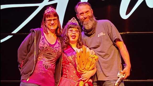 Iowa teen with Down syndrome preparing for Miss Amazing nationals - Vimarsana News