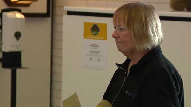 KETV celebrates retirement of long-time colleague