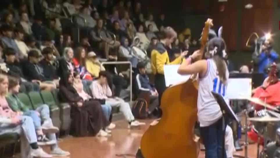 Hundreds of Rio Americano High School students prepare for 'Playathon'