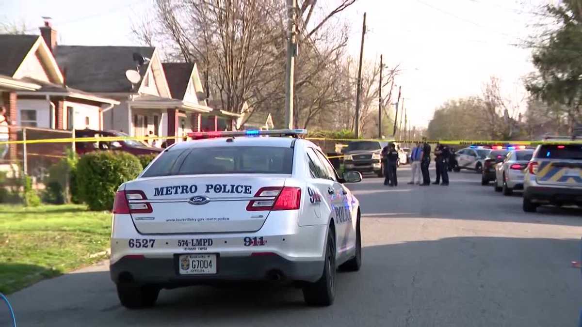 Man, 17-year-old boy hospitalized after shooting in Park DuValle - WLKY