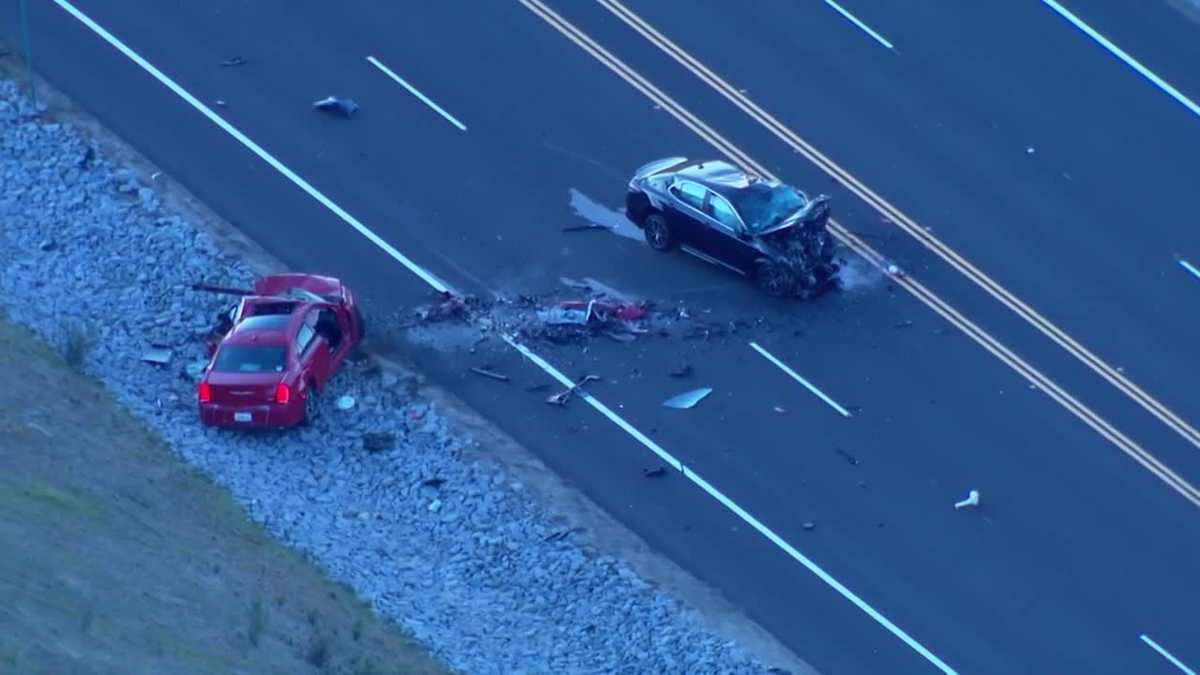 3 killed in Folsom headon crash, police say