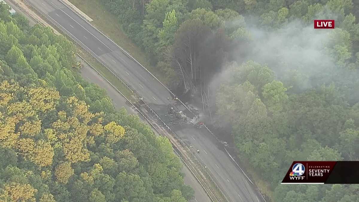 UPDATE: I-74 westbound reopens after two-car crash