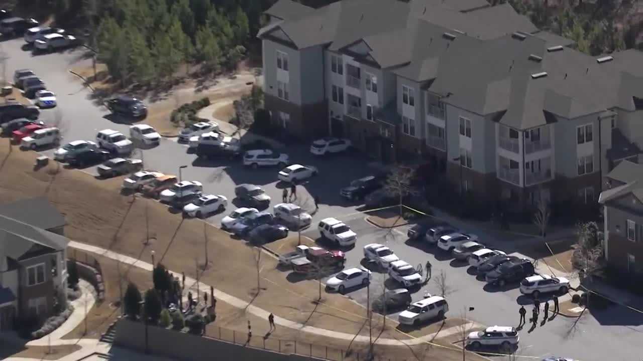 Officers Respond To Shooting At Greenville Apartment Complex