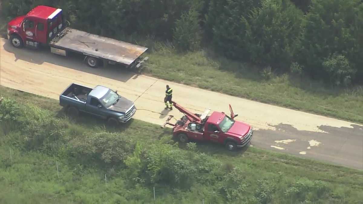 Suspect Sought After Pursuit Ends In Crash In Pottawatomie County Pond Officials Say 2140