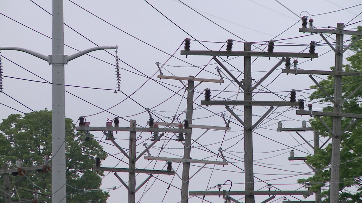 Milwaukee officials to address building evacuation over lack of heat and water